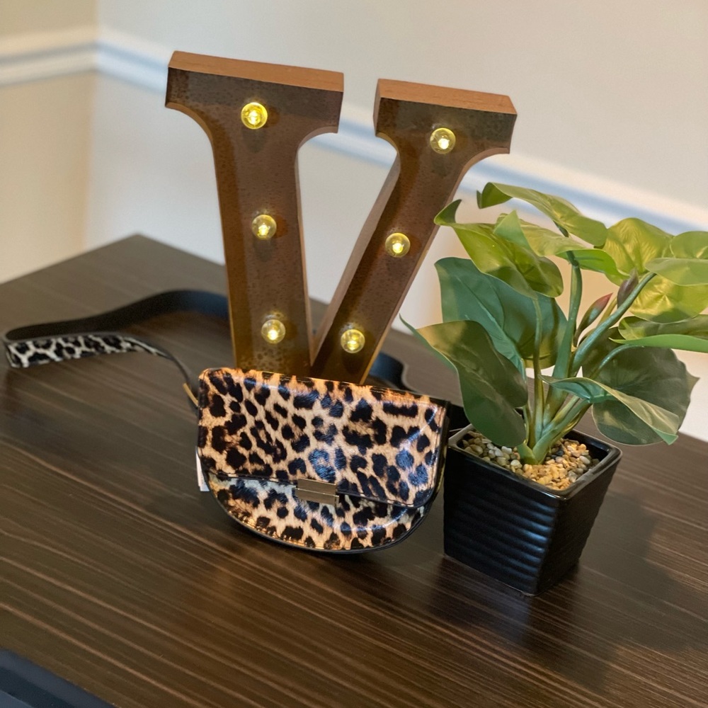 Leopard Print Belt Bag.BRAND NEw